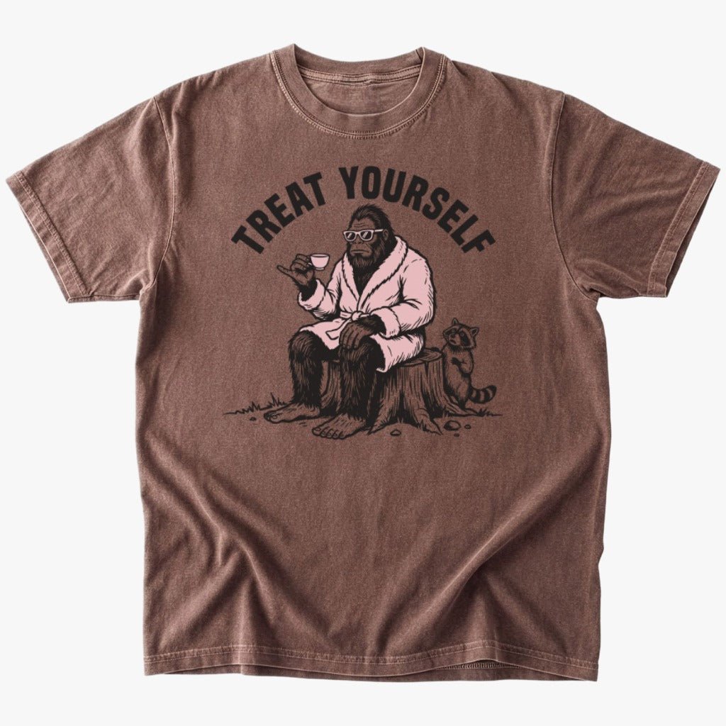 Bigfoot x treat yourself T-shirt - Low Summit