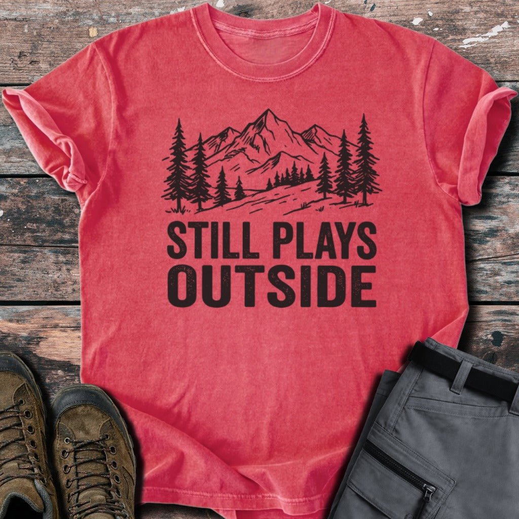 Plays outside T-shirt - Low Summit