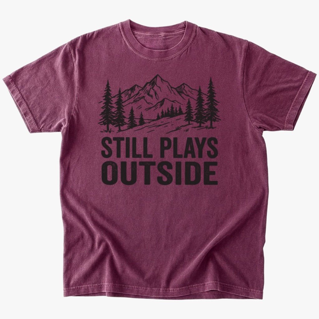Plays outside T-shirt - Low Summit