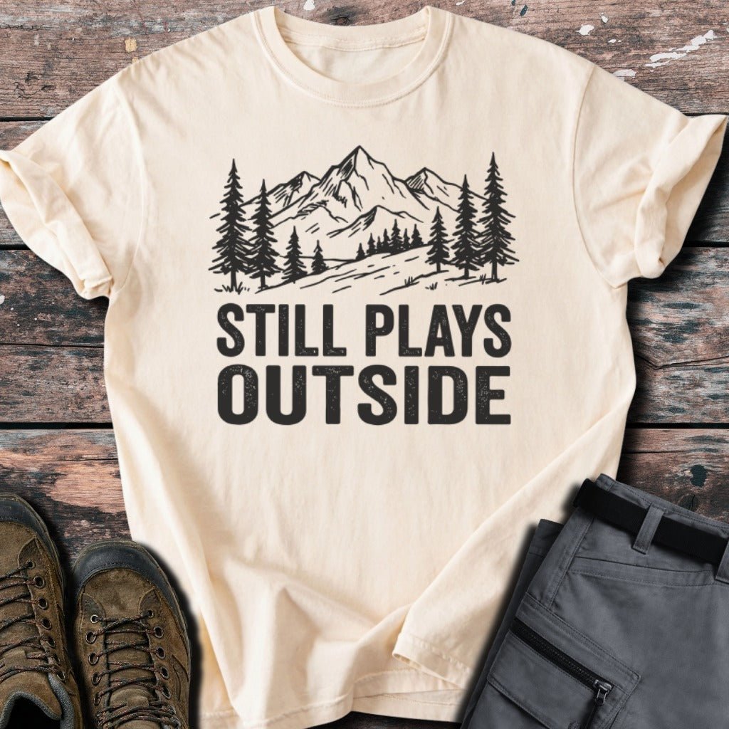 Plays outside T-shirt - Low Summit