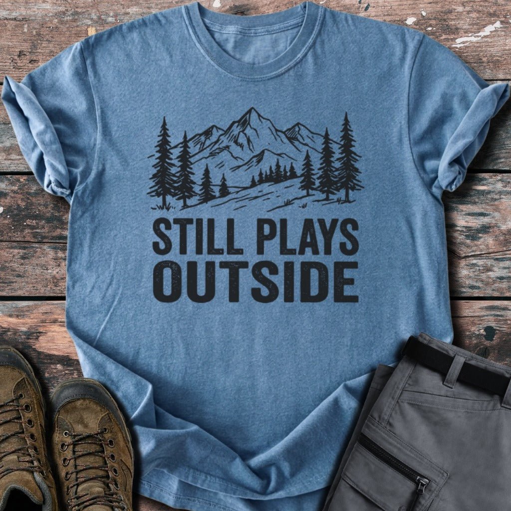 Plays outside T-shirt - Low Summit