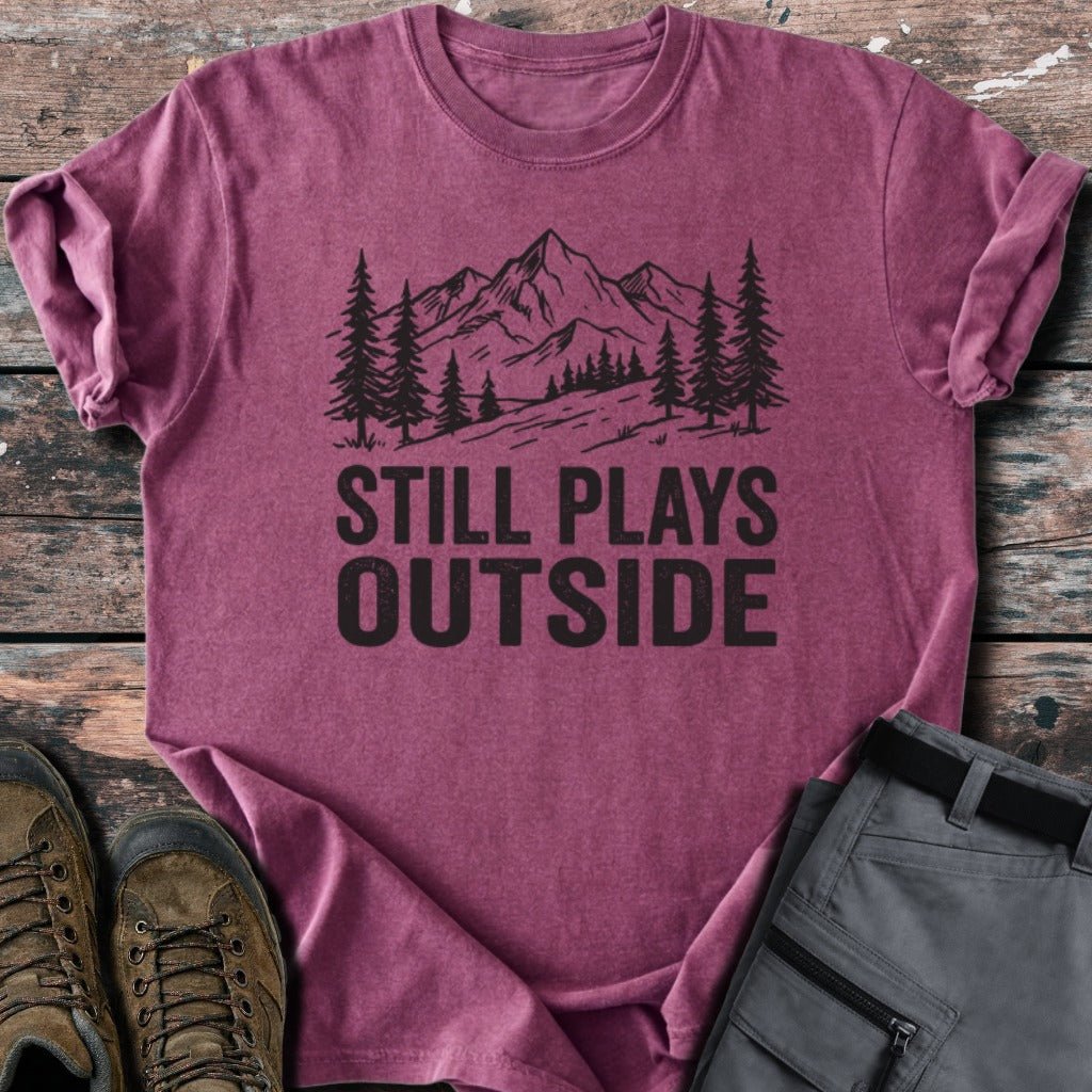 Plays outside T-shirt - Low Summit